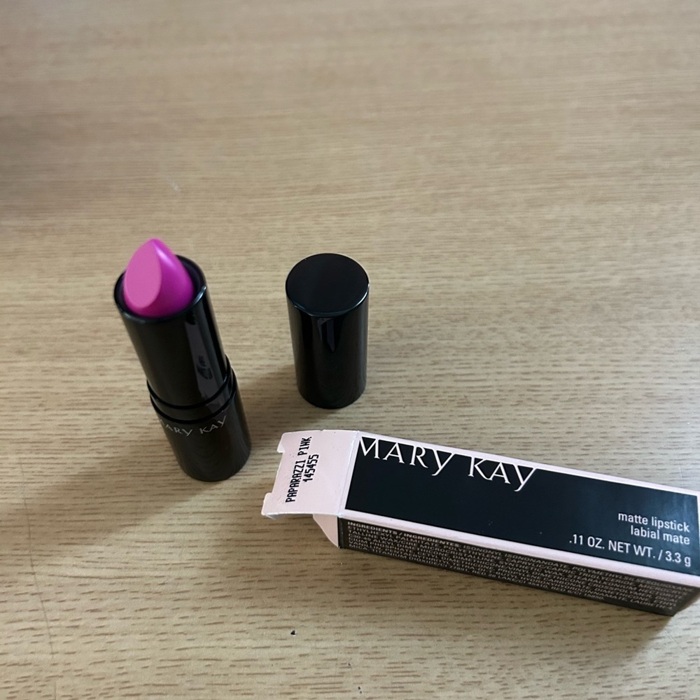 Mary Kay Pink Lipstick Glossy Finish